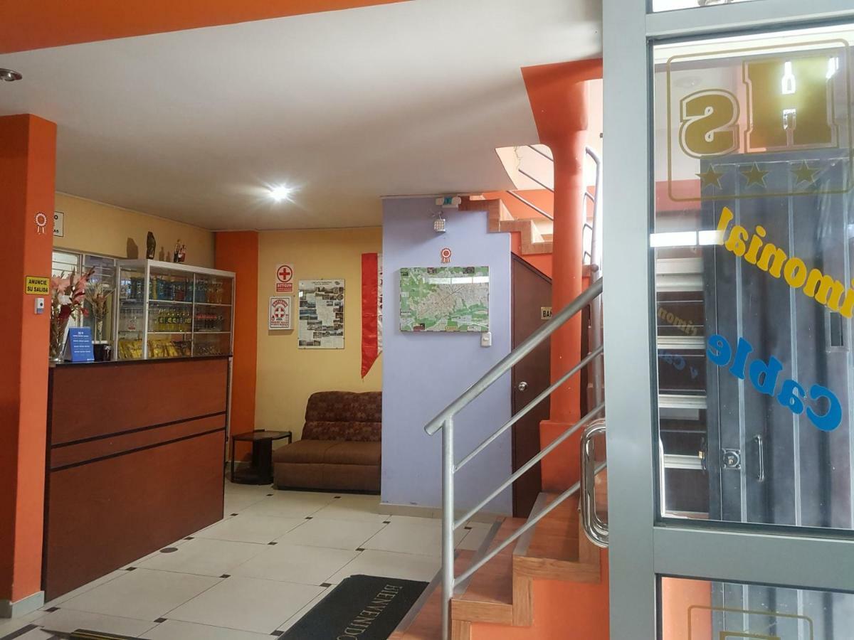 Hostal Los Pinos ฮวนคาโย ภายนอก รูปภาพ