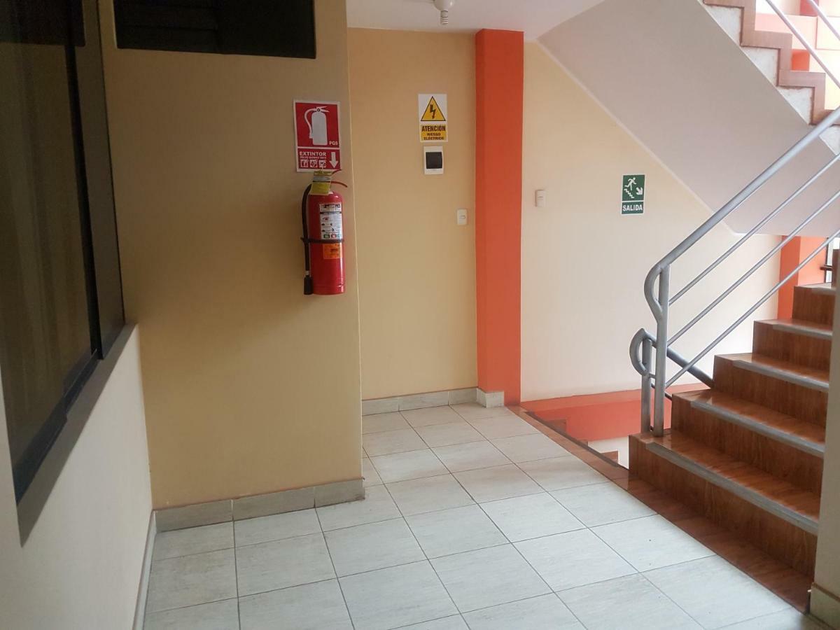 Hostal Los Pinos ฮวนคาโย ภายนอก รูปภาพ